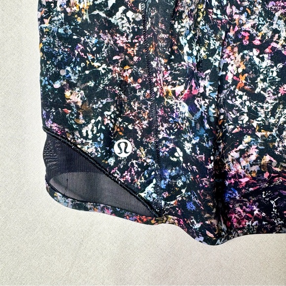 Lululemon Hotty Hot High Rise Athletic Shorts Floral Spray Multi 12 - Picture 7 of 8